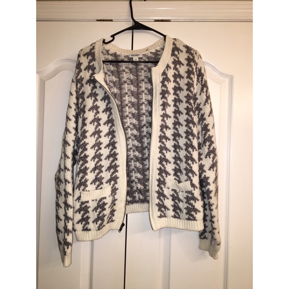 ❄️Gray and White Knitted Sweater Jacket❄️